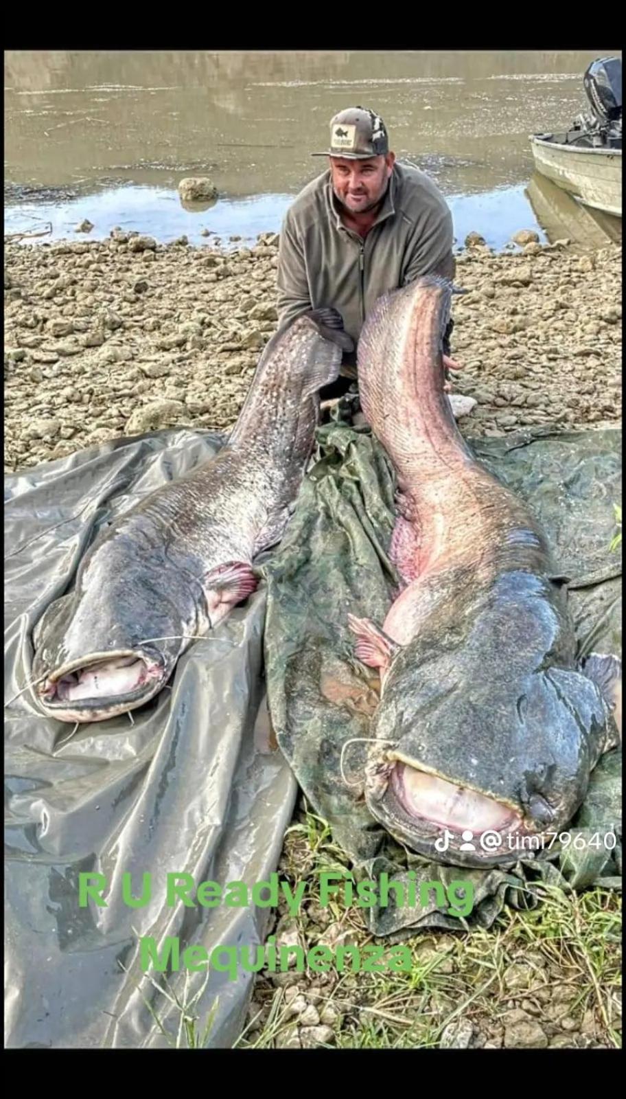R U Ready Fishing, River Ebro 梅基嫩萨 外观 照片